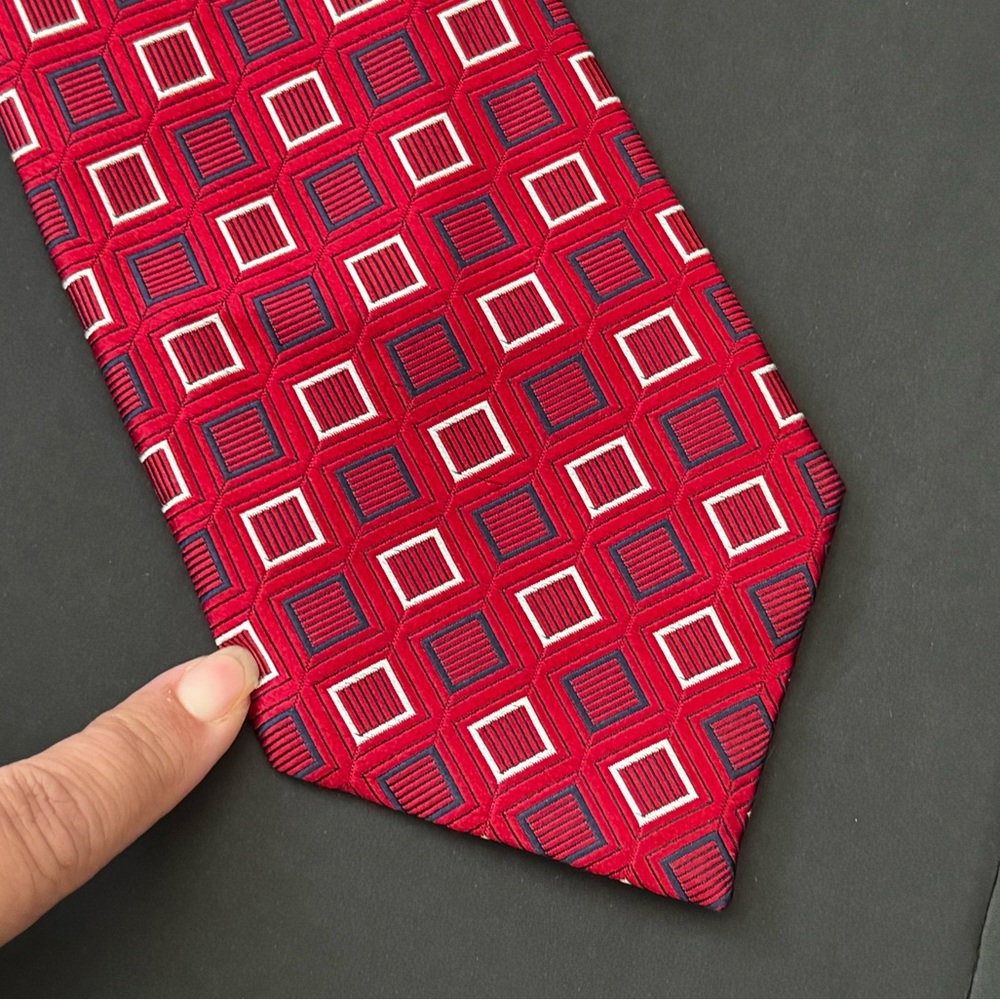 Nautica Men's 100% Silk Tie Red Burgundy Navy Blue Geometric Box Square Pattern